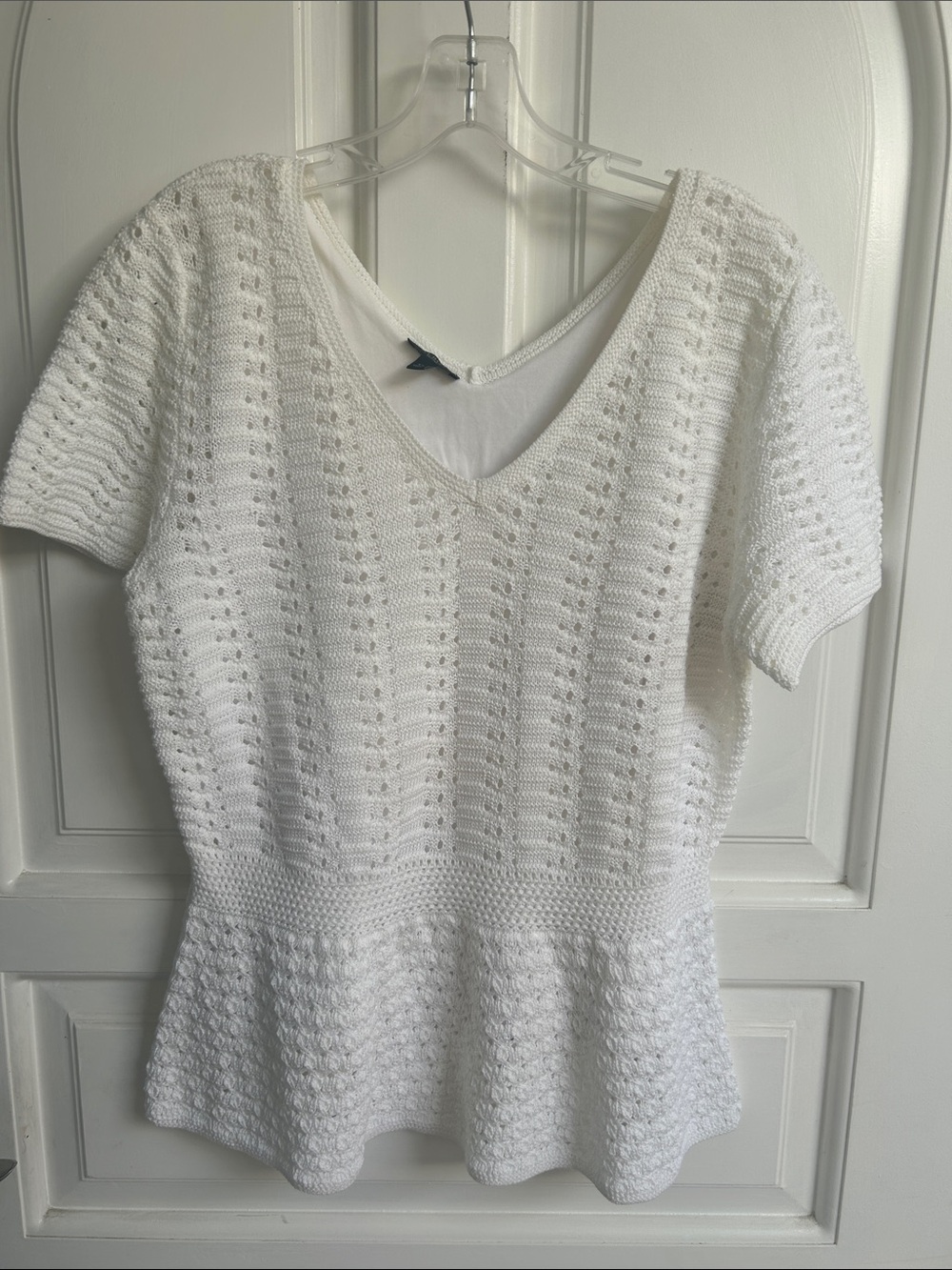 Talbots White Knit V-Neck Peplum Top